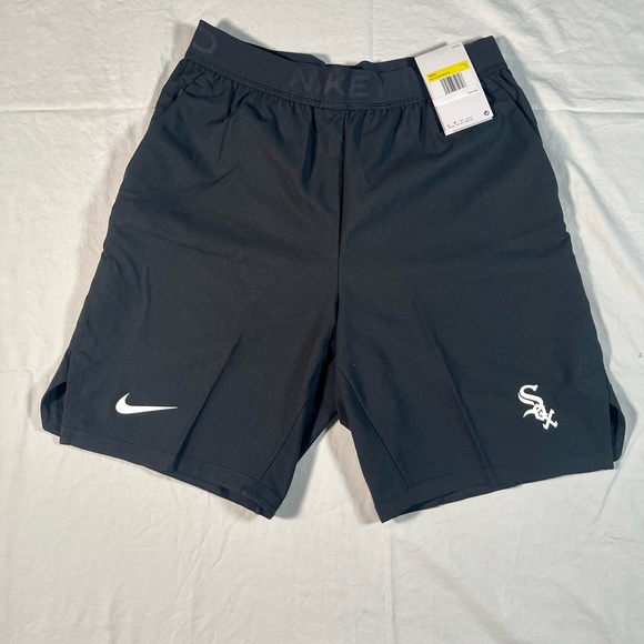 Men's Chicago White Sox Nike Black AC Flex Vent Max Performance Shorts - Picture 4 of 4